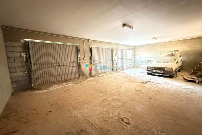 Image No.45-6 Bed Villa for sale