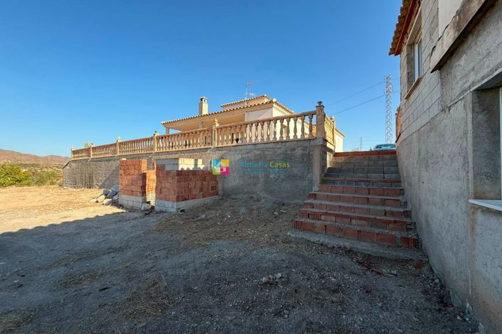Image No.46-6 Bed Villa for sale