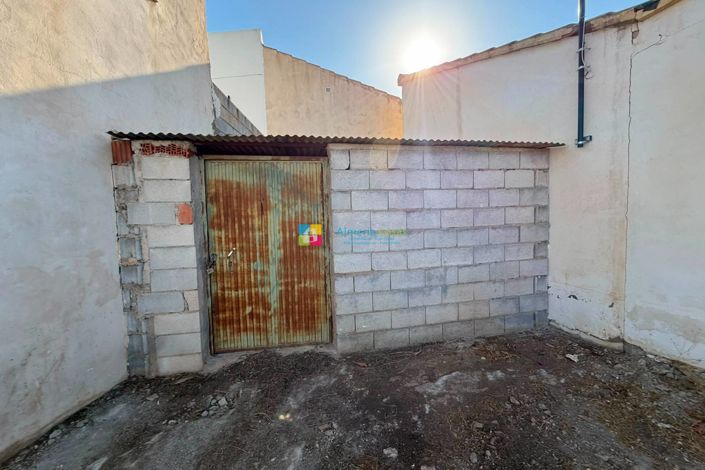 Image No.48-6 Bed Villa for sale