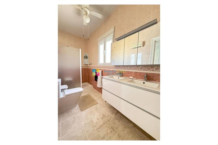 Image No.22-3 Bed Villa for sale