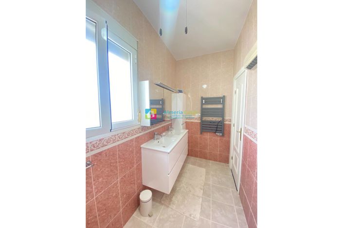 Image No.27-3 Bed Villa for sale
