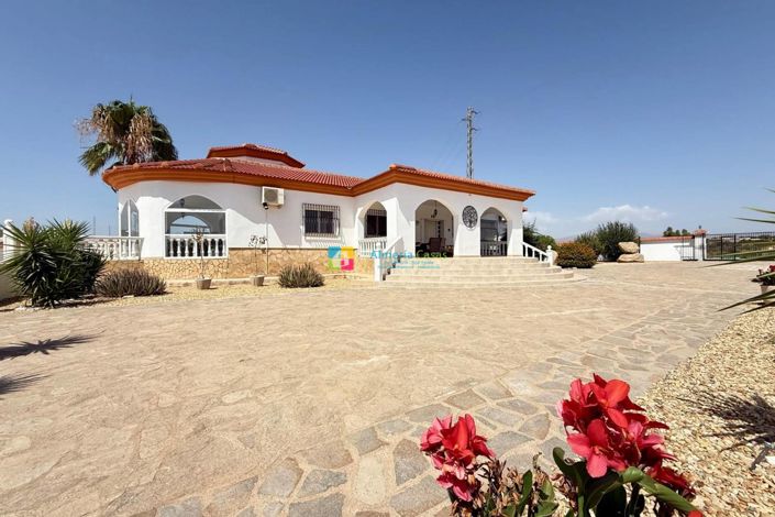 Image No.3-3 Bed Villa for sale