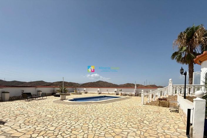 Image No.40-3 Bed Villa for sale