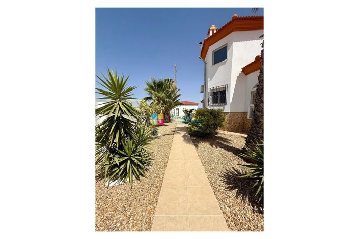 Image No.42-3 Bed Villa for sale