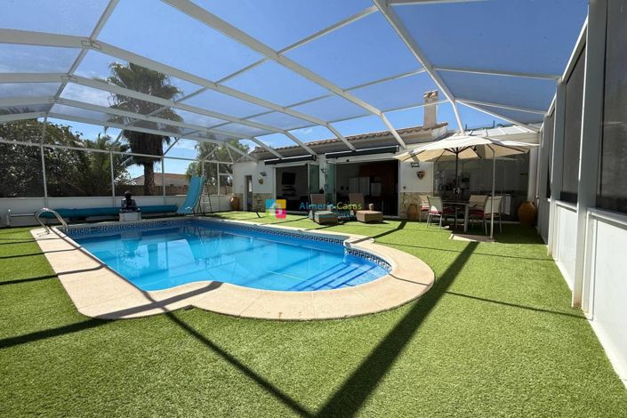 Image No.3-5 Bed Villa for sale