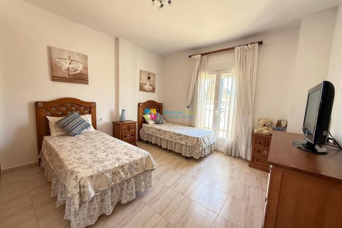 Image No.31-5 Bed Villa for sale