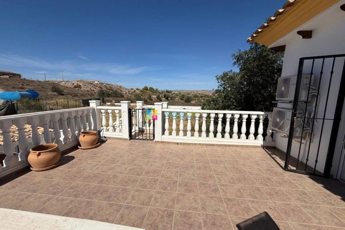 Image No.38-5 Bed Villa for sale