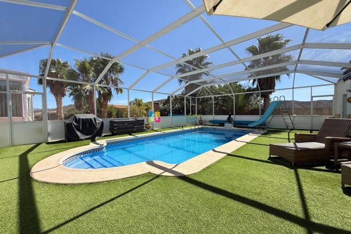 Image No.4-5 Bed Villa for sale