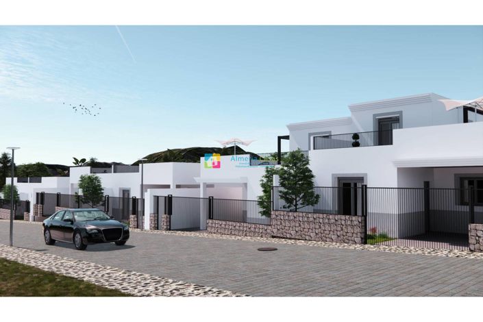 Image No.9-2 Bed Villa for sale