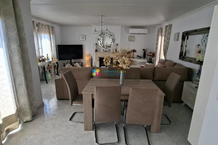 Image No.4-5 Bed Villa for sale