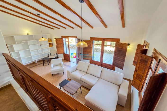 Image No.18-4 Bed Country House for sale