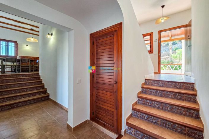 Image No.27-4 Bed Country House for sale