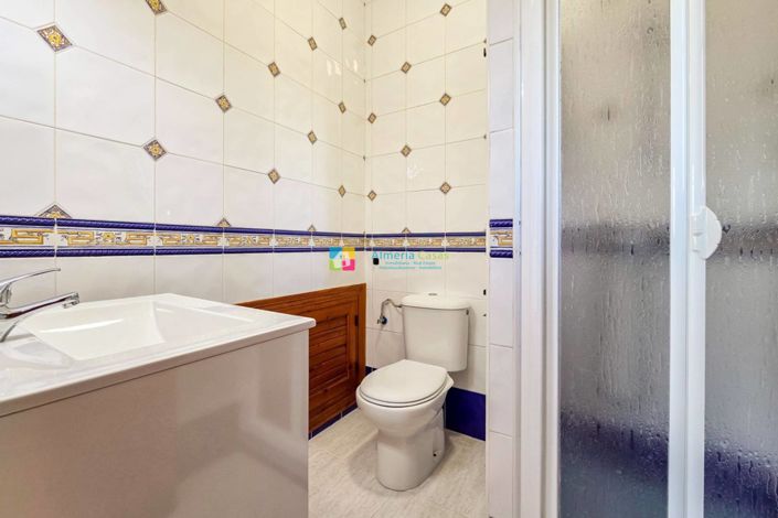 Image No.35-4 Bed Country House for sale