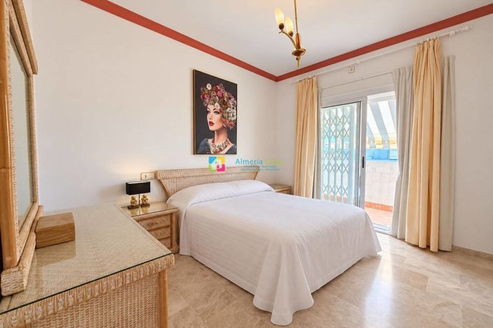 Image No.19-3 Bed Villa for sale