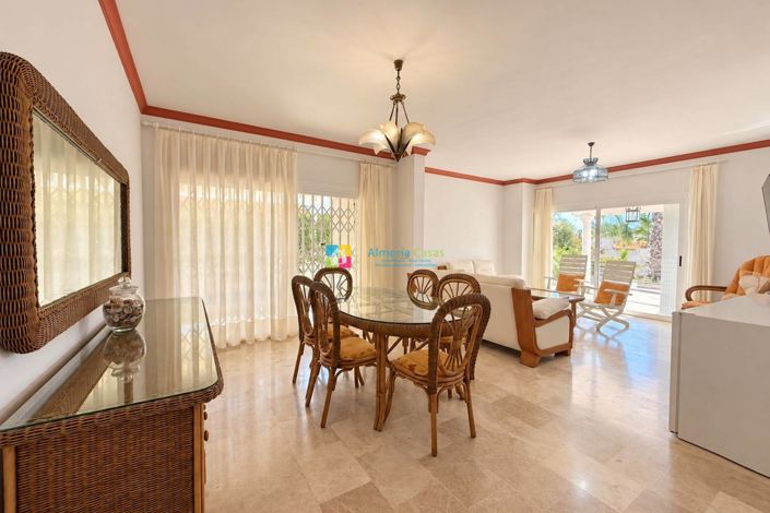 Image No.7-3 Bed Villa for sale