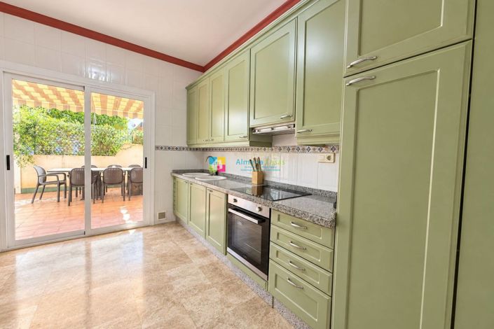 Image No.9-3 Bed Villa for sale