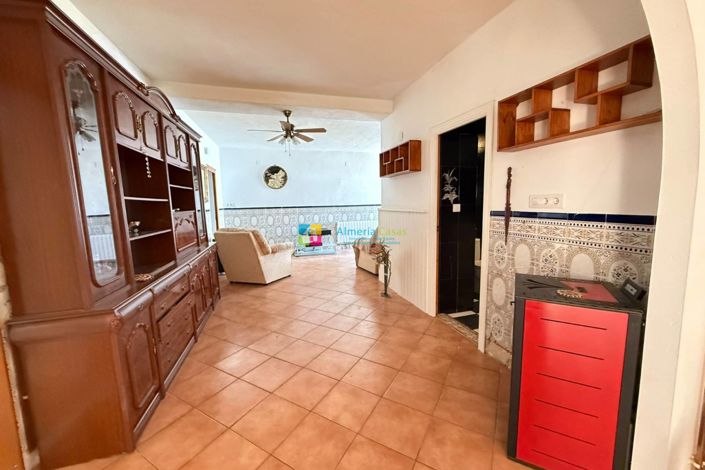 Image No.11-5 Bed Country House for sale