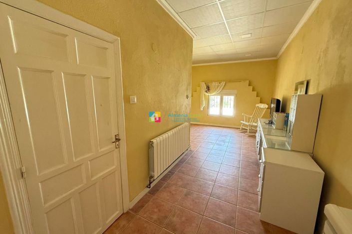 Image No.35-5 Bed Country House for sale