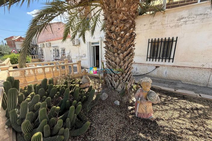 Image No.5-5 Bed Country House for sale
