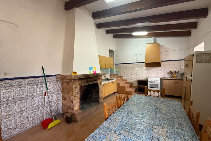 Image No.16-3 Bed Country House for sale