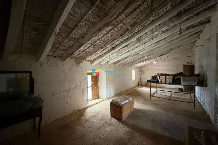 Image No.18-3 Bed Country House for sale