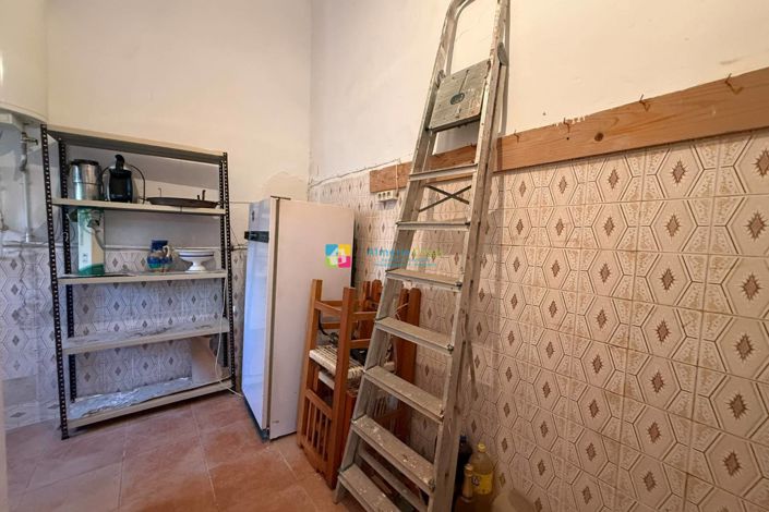 Image No.8-3 Bed Country House for sale