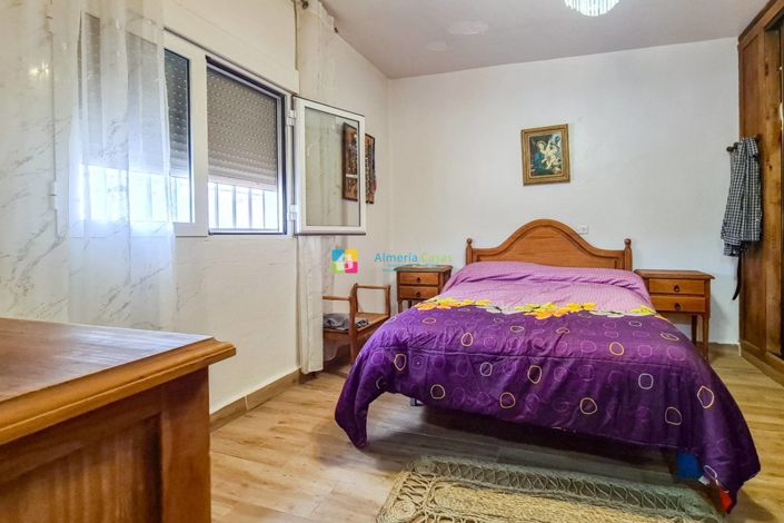 Image No.16-5 Bed Country House for sale