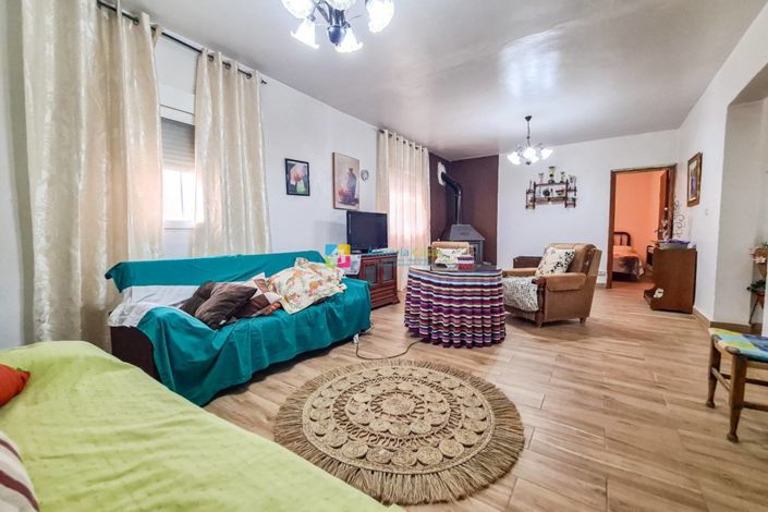 Image No.23-5 Bed Country House for sale
