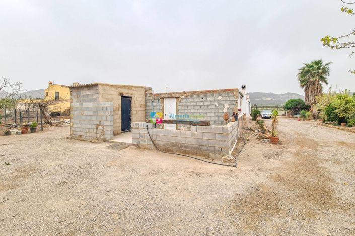 Image No.3-5 Bed Country House for sale