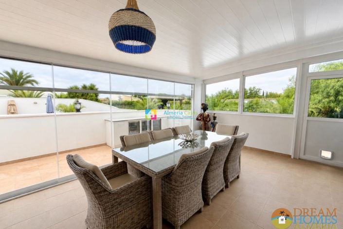 Image No.28-3 Bed Villa for sale