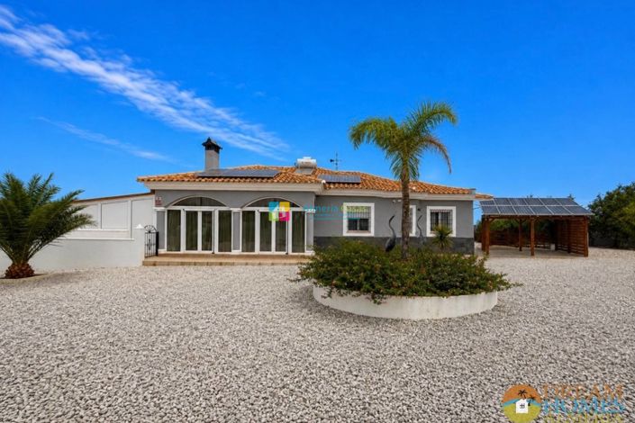 Image No.3-3 Bed Villa for sale