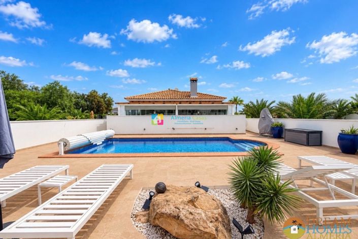 Image No.31-3 Bed Villa for sale