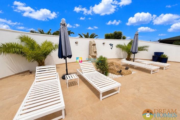 Image No.36-3 Bed Villa for sale