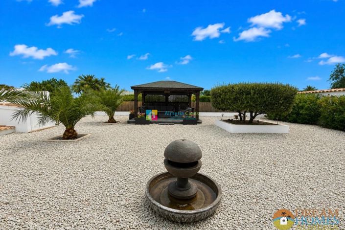 Image No.38-3 Bed Villa for sale