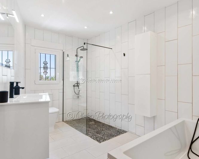 Image No.8-Maison de campagne de 4 chambres à vendre à Catral