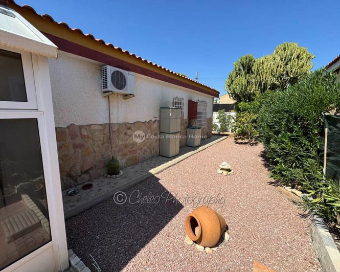 Image No.18-Villa de 4 chambres à vendre à Albatera