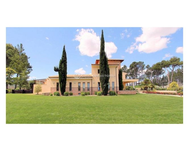 Image No.6-6 Bed Villa for sale