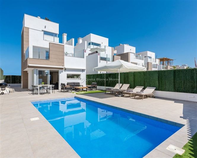 Image No.1-Villa de 3 chambres à vendre à Alicante