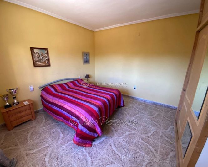 Image No.28-15 Bed Villa for sale