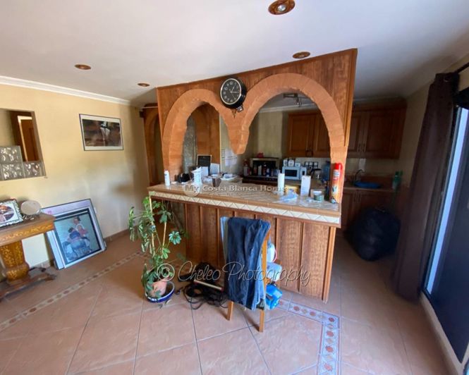 Image No.31-15 Bed Villa for sale