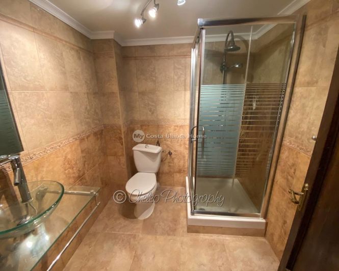 Image No.4-15 Bed Villa for sale