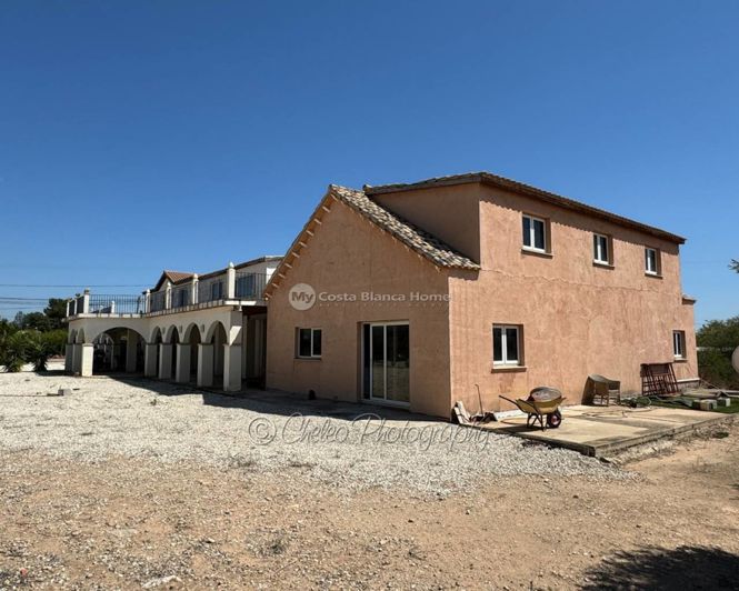 Image No.44-15 Bed Villa for sale