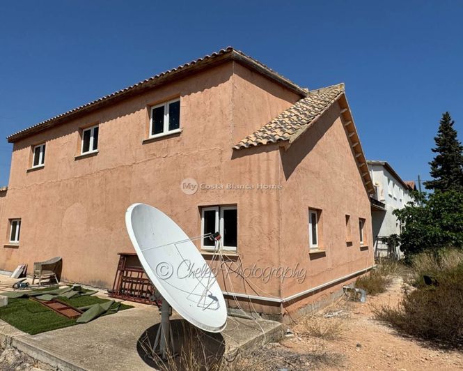 Image No.45-15 Bed Villa for sale