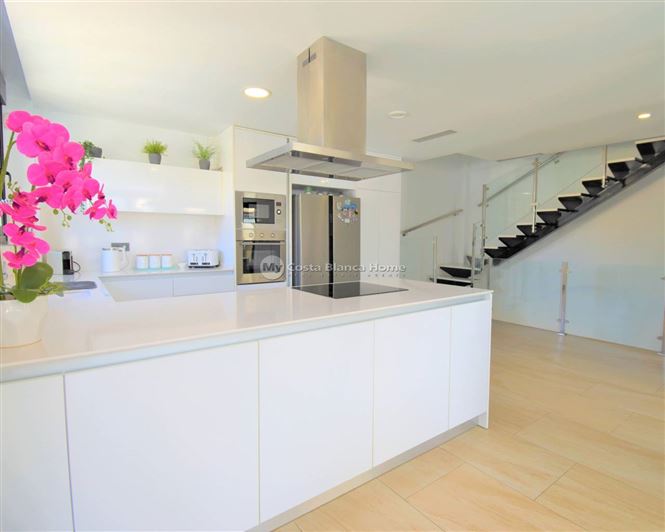 Image No.6-Villa de 3 chambres à vendre à Orihuela Costa