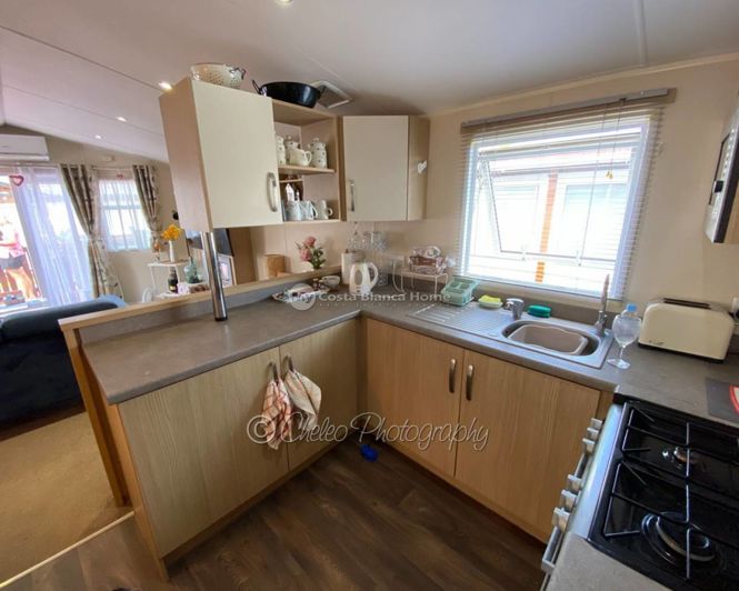 Image No.4-2 Bed Park Home for sale