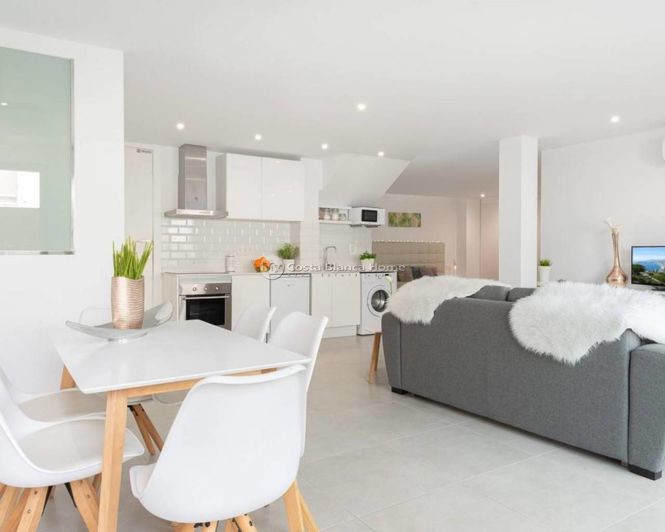 Image No.3-4 Bed Villa for sale