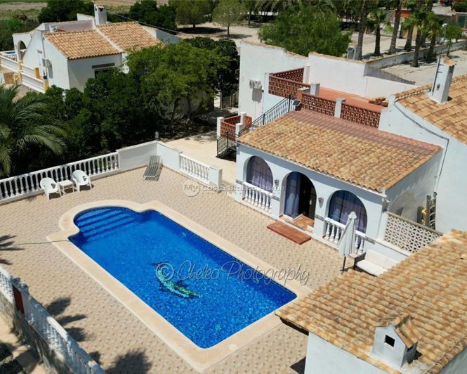 Image No.50-Maison de campagne de 5 chambres à vendre à Catral