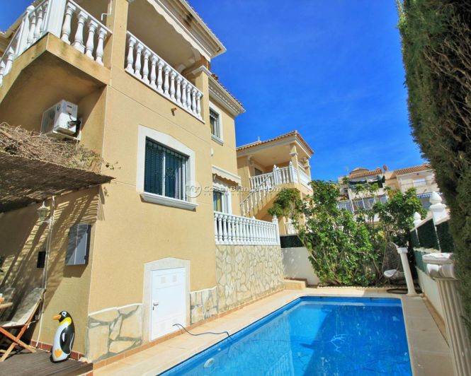 Image No.1-Villa de 3 chambres à vendre à Villamartin
