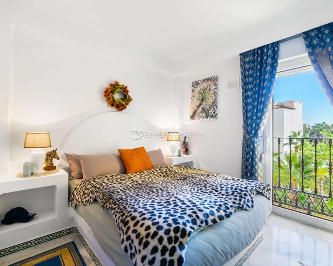 Image No.14-3 Bed Apartment for sale