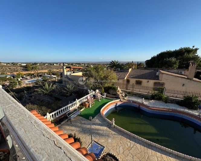 Image No.25-6 Bed Villa for sale